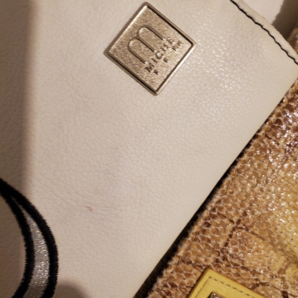 Set Of Two Classic Miche Shells - Picture 8 of 11